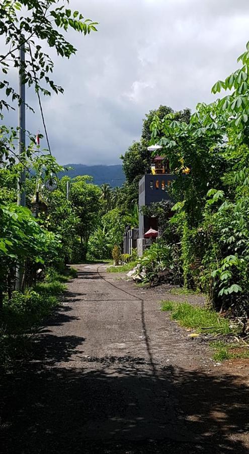 Hotel Mias Jungle House Lovina Exterior foto