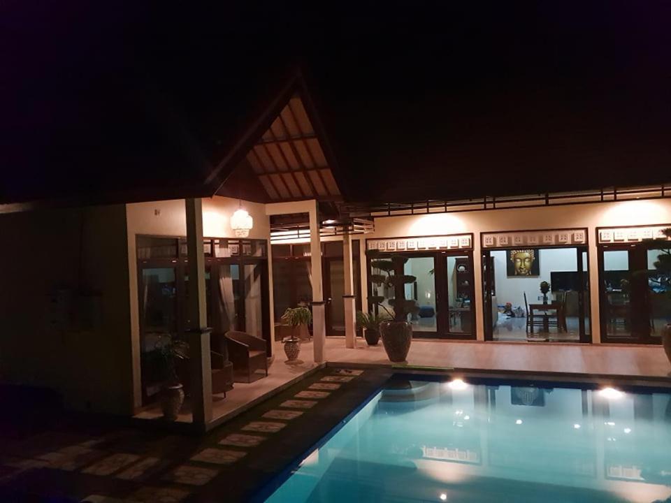 Hotel Mias Jungle House Lovina Exterior foto