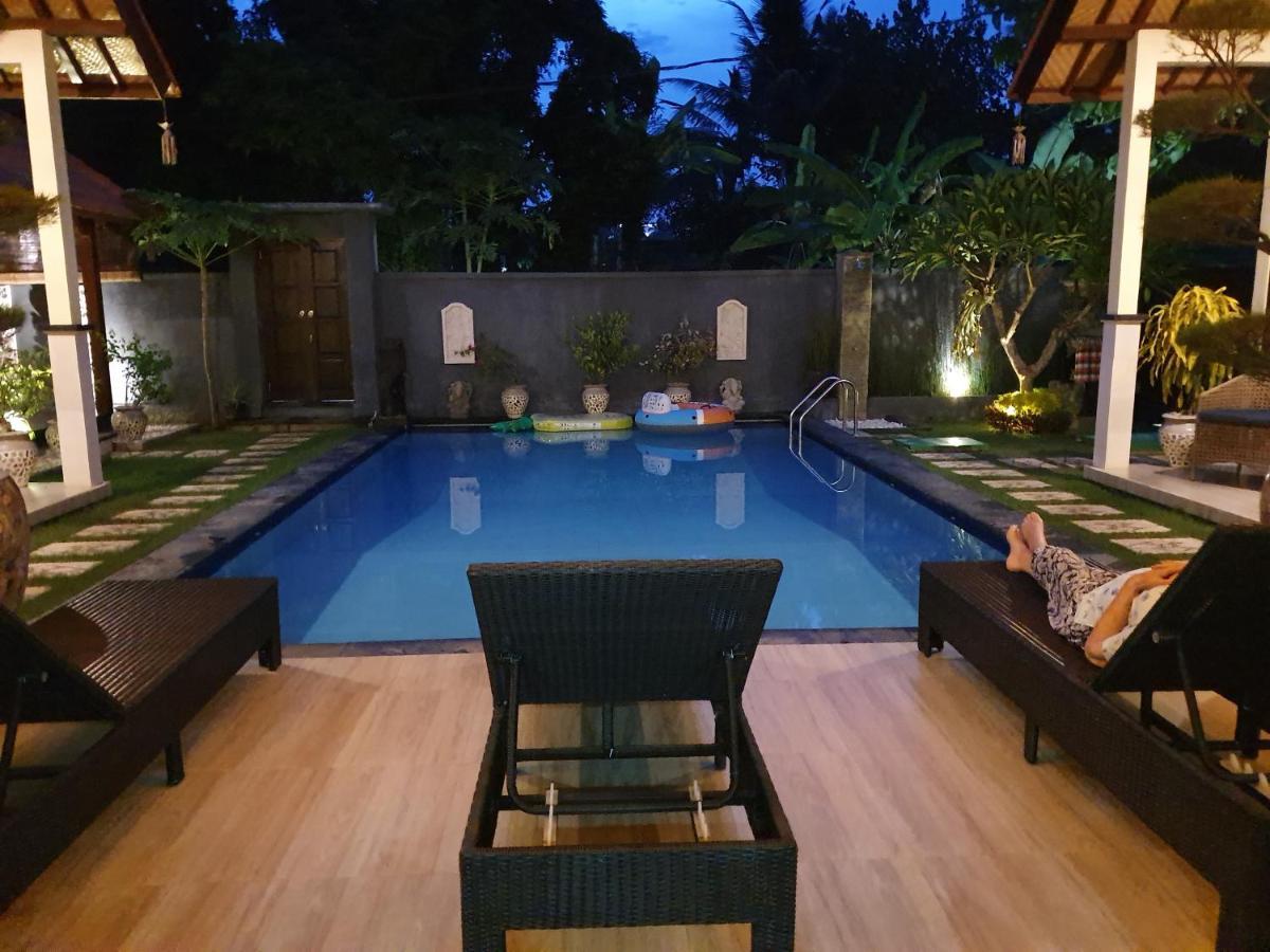 Hotel Mias Jungle House Lovina Exterior foto