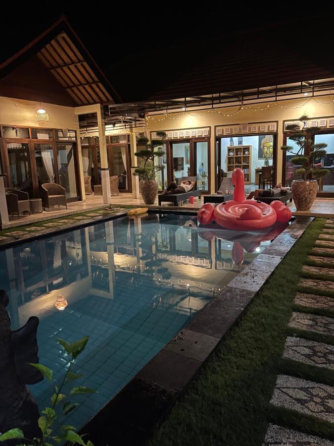 Hotel Mias Jungle House Lovina Exterior foto