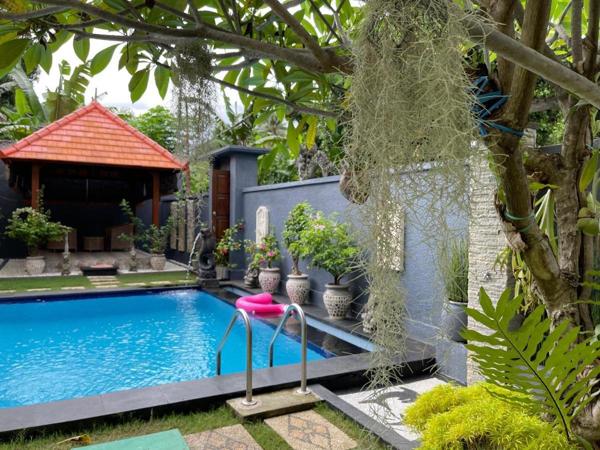 Hotel Mias Jungle House Lovina Exterior foto