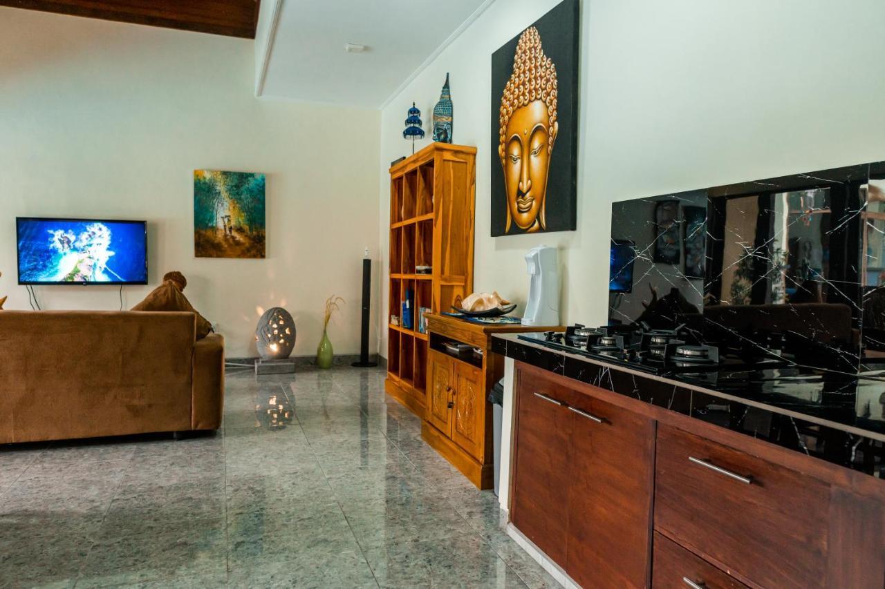 Hotel Mias Jungle House Lovina Exterior foto
